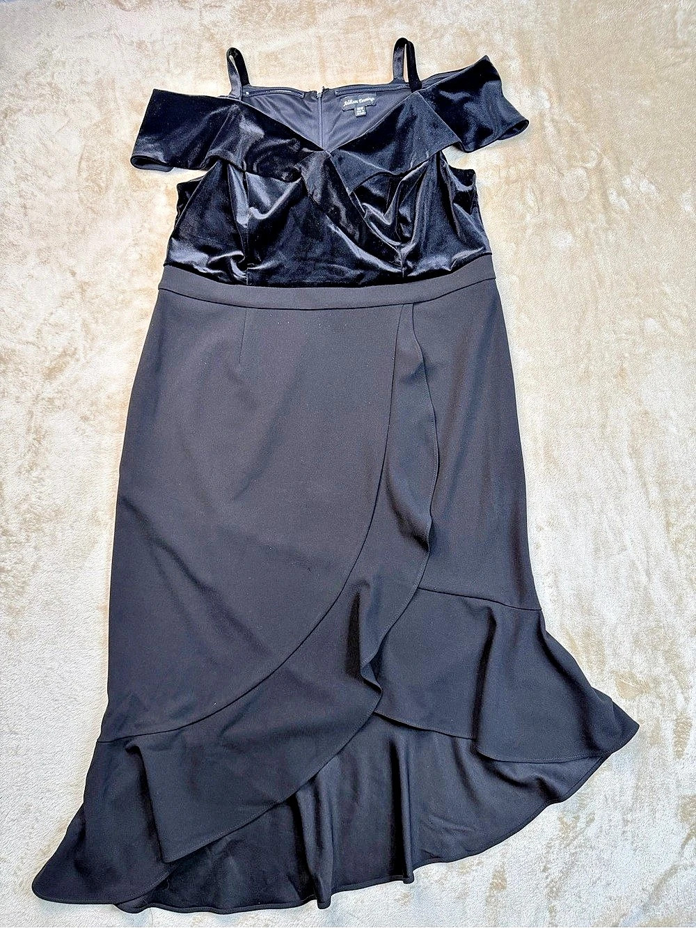 Madison Equestrian Off-Shoulder Ruffle Midi Dress in Black 16W Like New